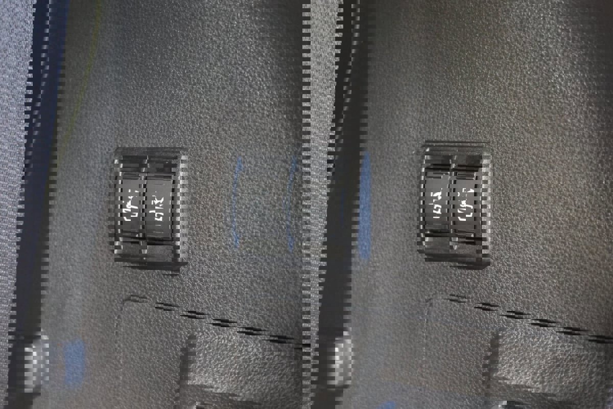 Used 2025 Toyota Sequoia Platinum image 48