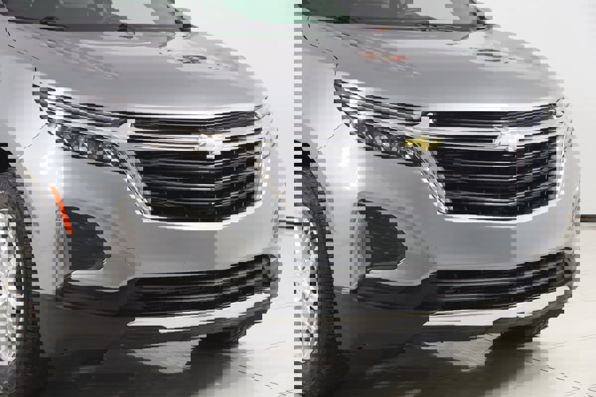 Used 2023 Chevrolet Equinox LT image 33