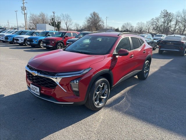 New 2026 Chevrolet Trax LT w/ Driver Confidence Package image 2