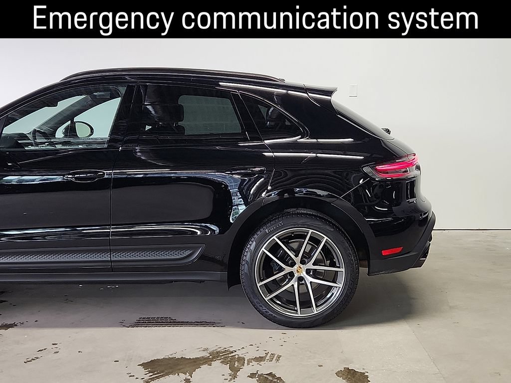 Certified 2026 Porsche Macan AWD/4WD image 7