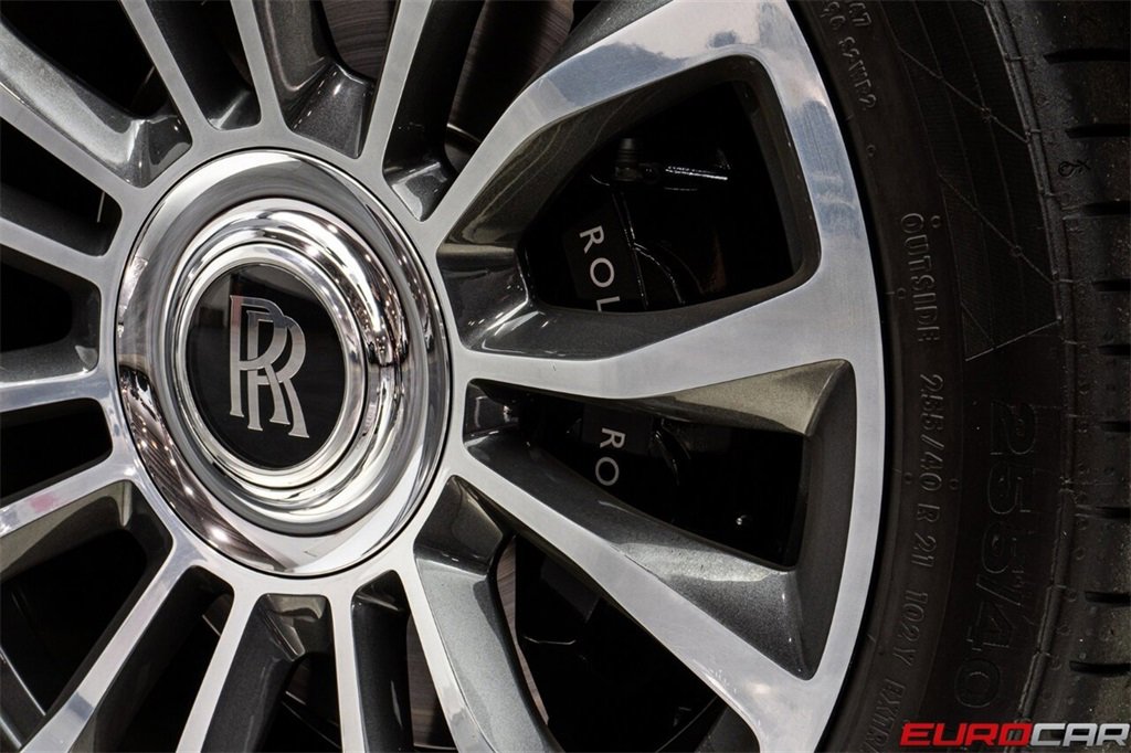 Used 2018 Rolls-Royce Dawn image 22