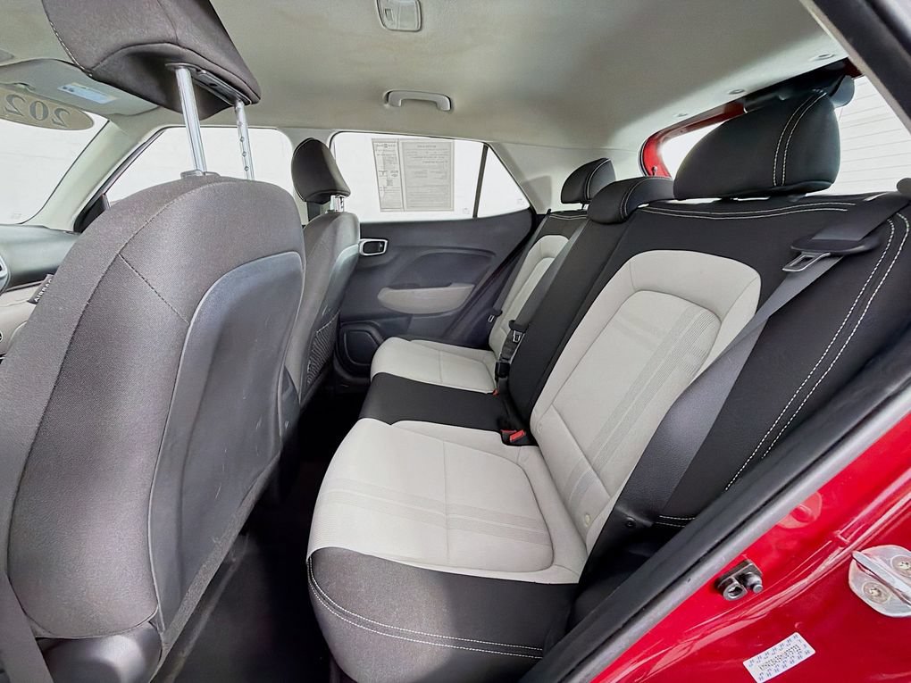 Used 2021 Hyundai Venue SEL FWD image 35