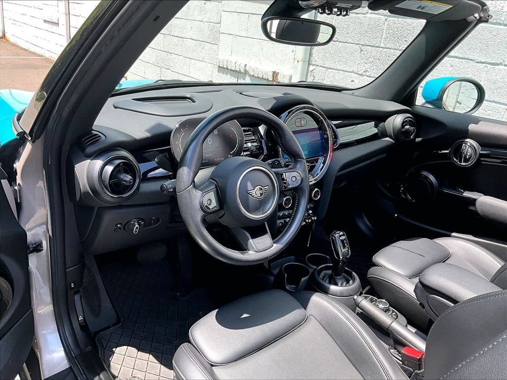 Used 2022 MINI Cooper S w/ Premium Package FWD image 4