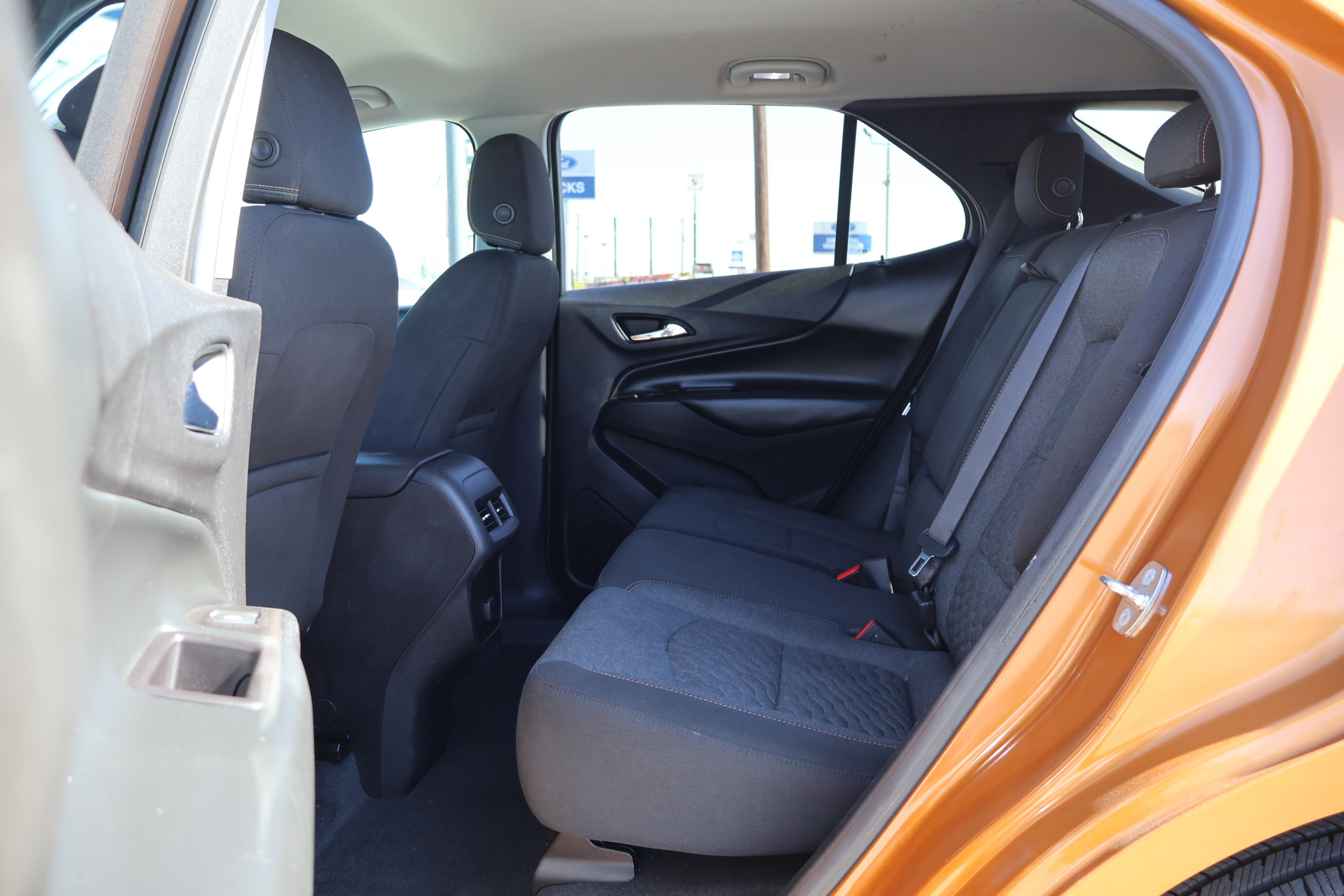 Used 2018 Chevrolet Equinox LT image 29