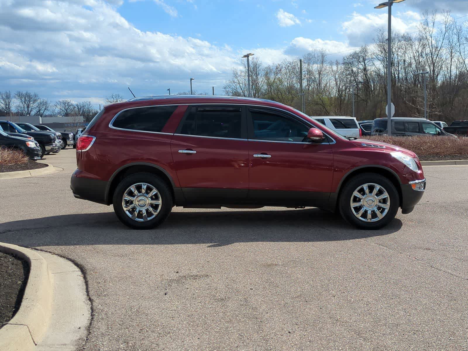 Used 2011 Buick Enclave CXL image 9
