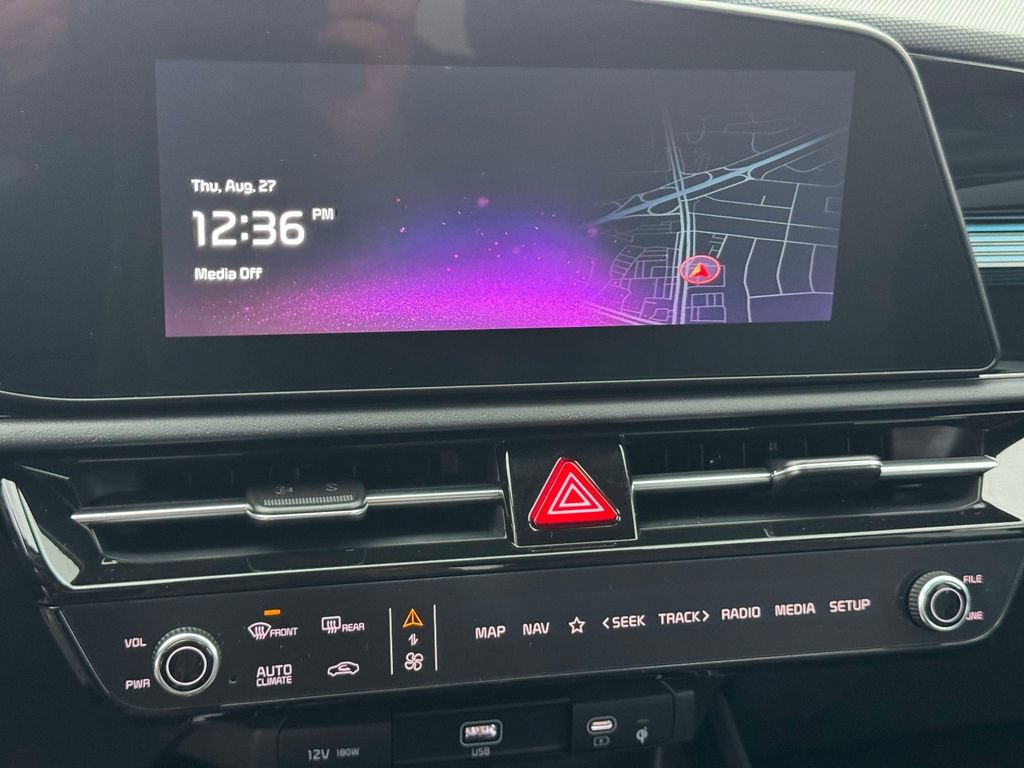 Certified 2024 Kia Niro EX w/ EX Cold Weather Package FWD image 26