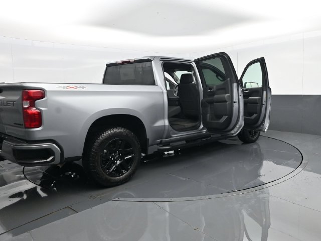 Used 2024 Chevrolet Silverado 1500 Custom w/ Turbomax Blackout Package AWD/4WD image 27