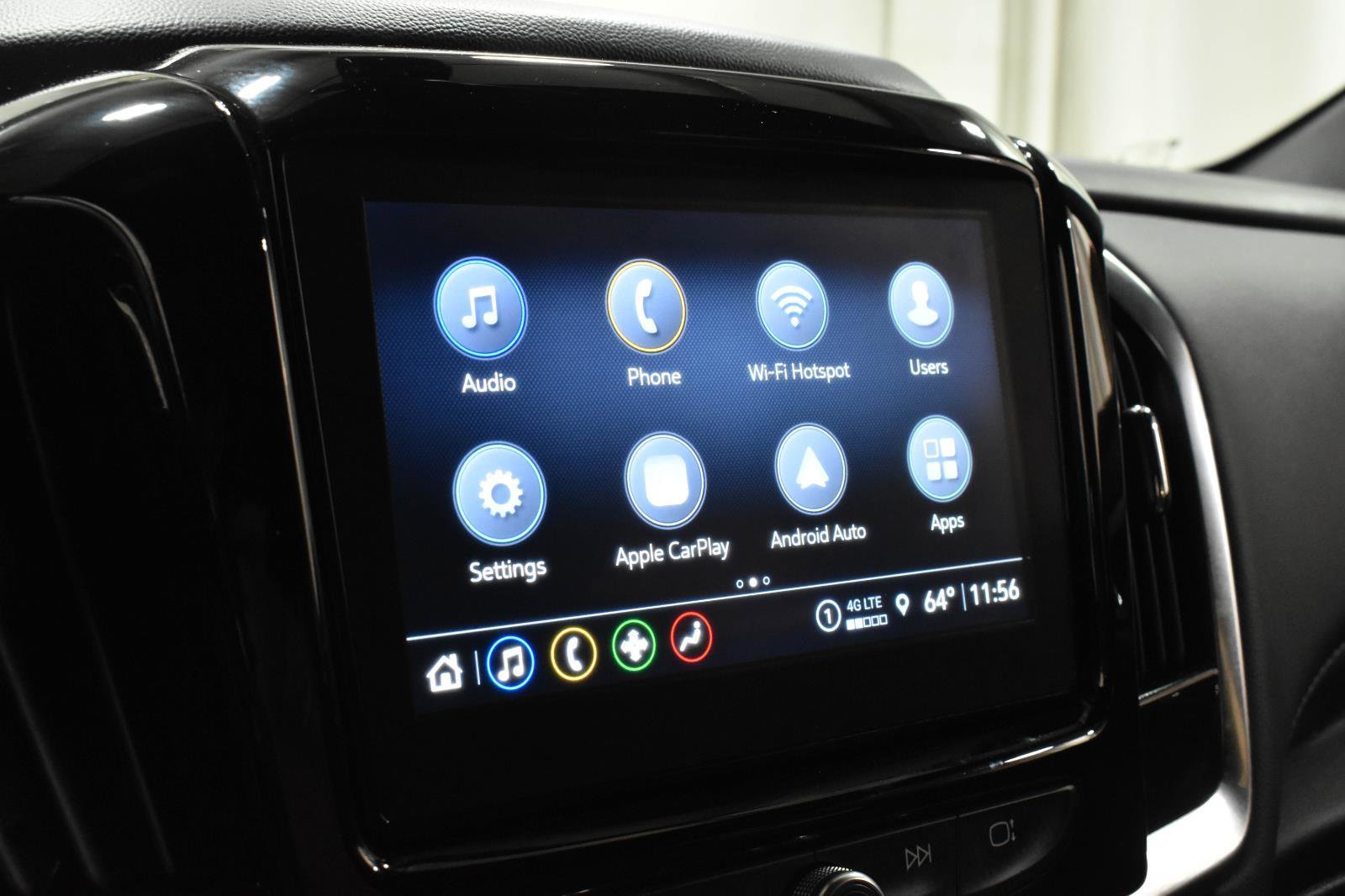 Used 2023 Chevrolet Traverse LT image 16