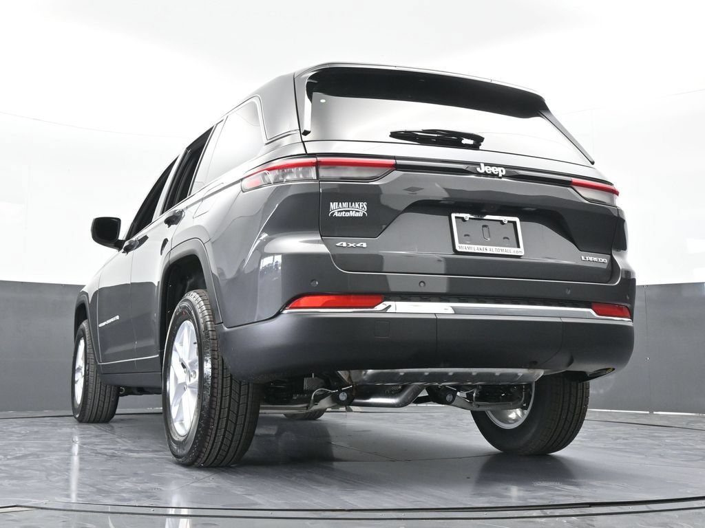 New 2026 Jeep Grand Cherokee Laredo X AWD/4WD image 56