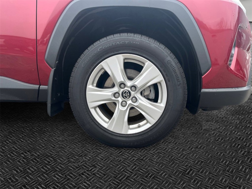 Used 2019 Toyota RAV4 XLE image 11