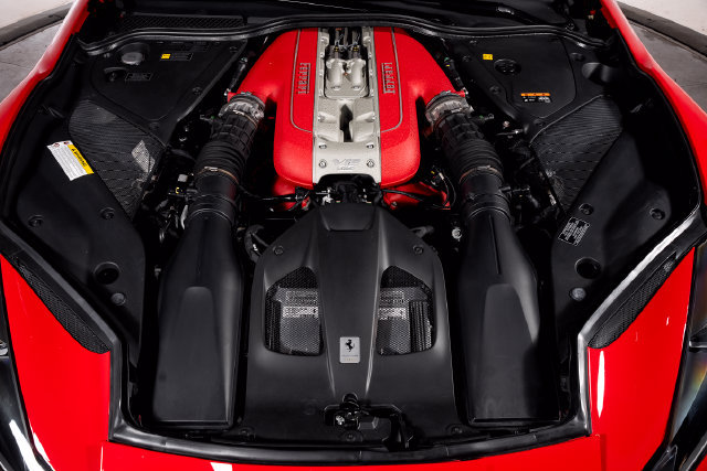 Certified 2019 Ferrari 812 Superfast RWD image 15