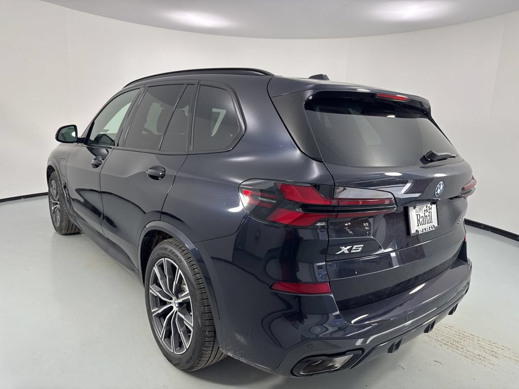 New 2026 BMW X5 xDrive50e w/ M Sport Package AWD/4WD image 5