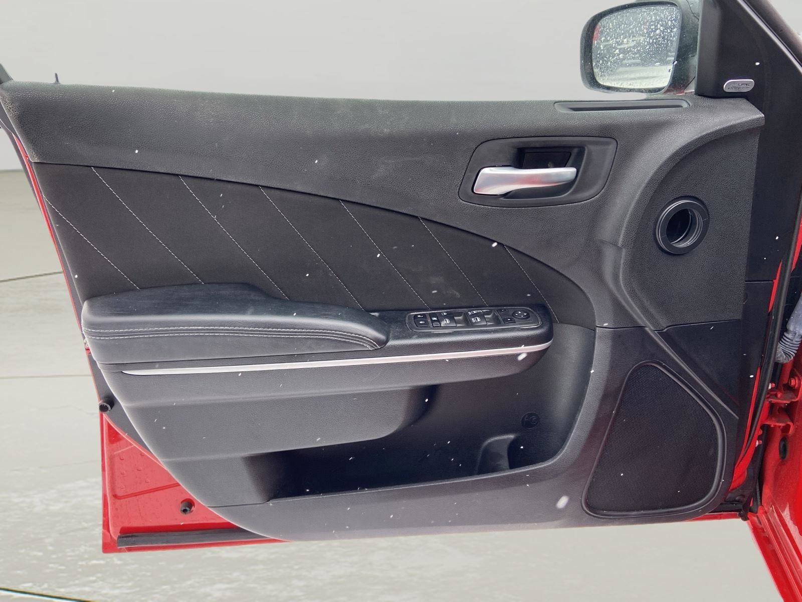 Used 2023 Dodge Charger SXT image 20