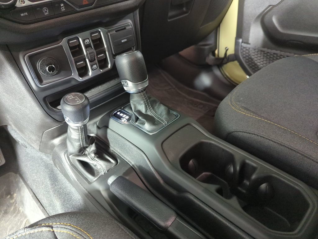 Used 2026 Jeep Wrangler Unlimited Sport AWD/4WD image 19