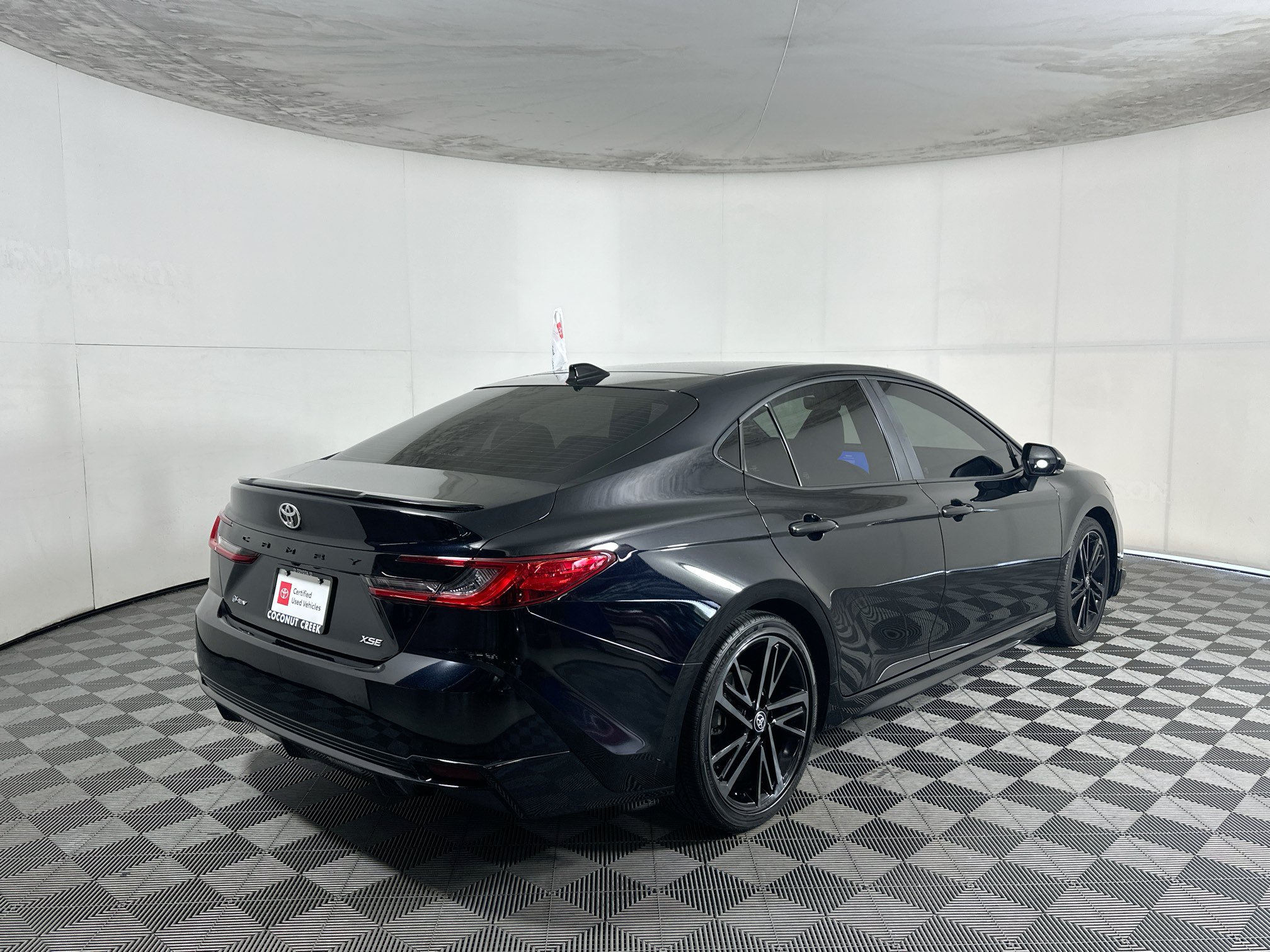 Certified 2025 Toyota Camry XSE FWD image 3