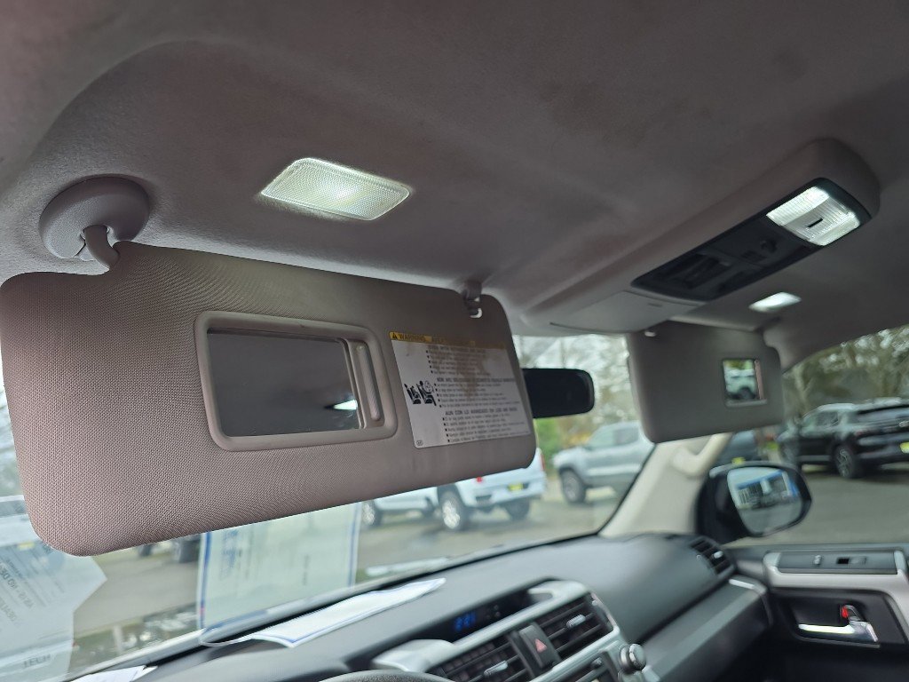 Used 2016 Toyota 4Runner SR5 image 12