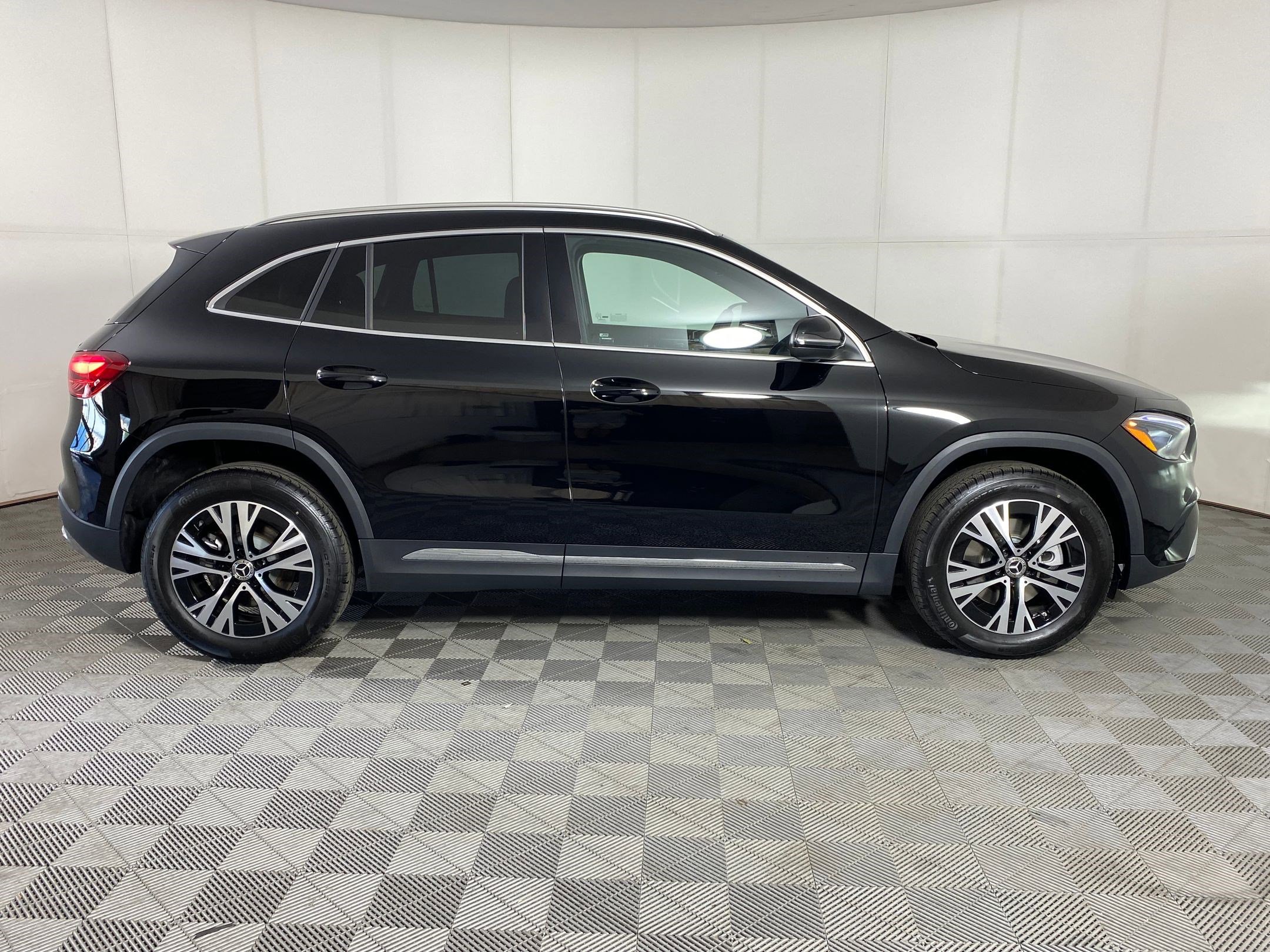 Used 2026 Mercedes-Benz GLA 250 4MATIC image 7