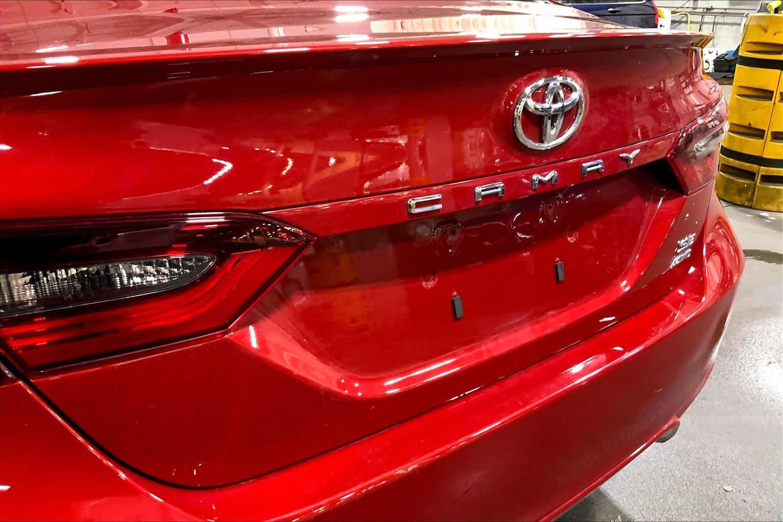 Used 2023 Toyota Camry SE w/ Cold Weather Package AWD/4WD image 31