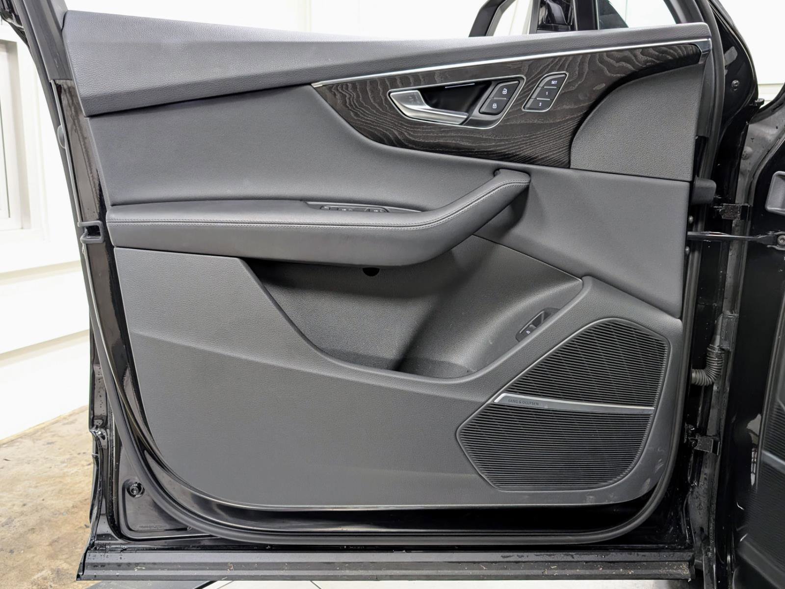 Used 2023 Audi Q7 2.0T Premium Plus w/ Premium Plus Package image 13