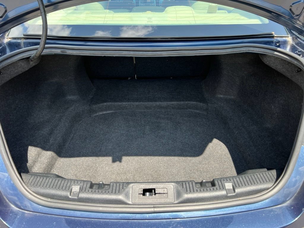 Used 2016 Ford Taurus SE FWD image 29