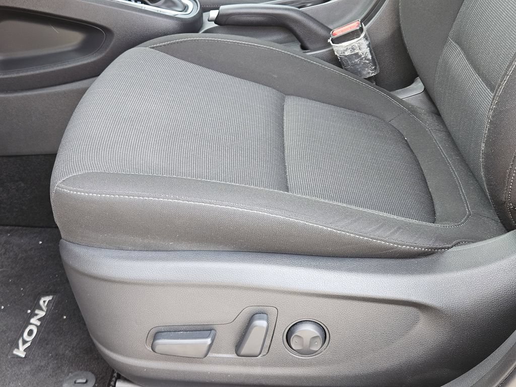 Used 2023 Hyundai Kona SEL FWD image 19
