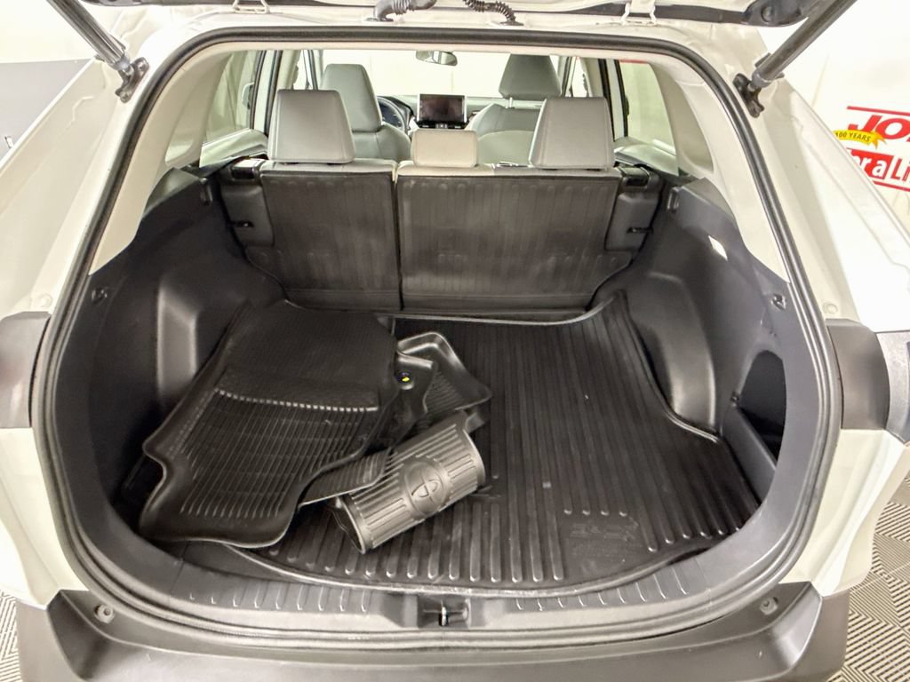 Certified 2023 Toyota RAV4 XLE Premium AWD/4WD image 29