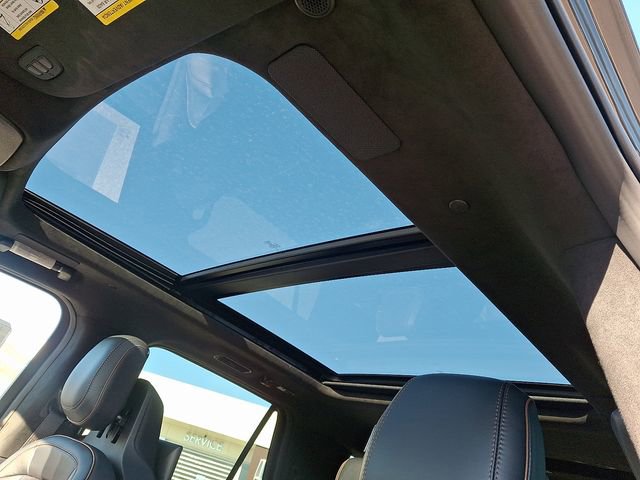 New 2025 Lincoln Navigator L Black Label AWD/4WD image 8