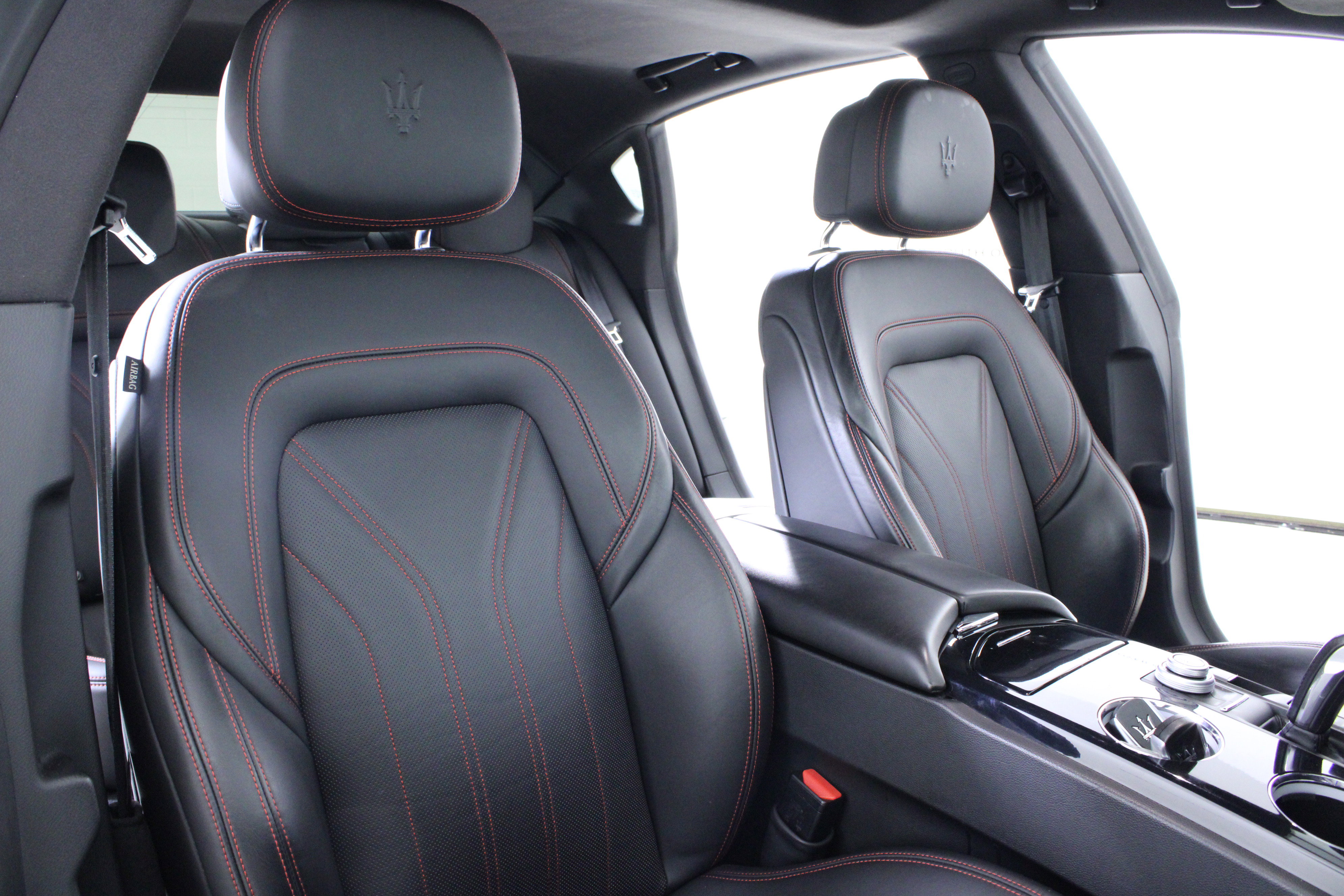 Used 2021 Maserati Quattroporte S image 19