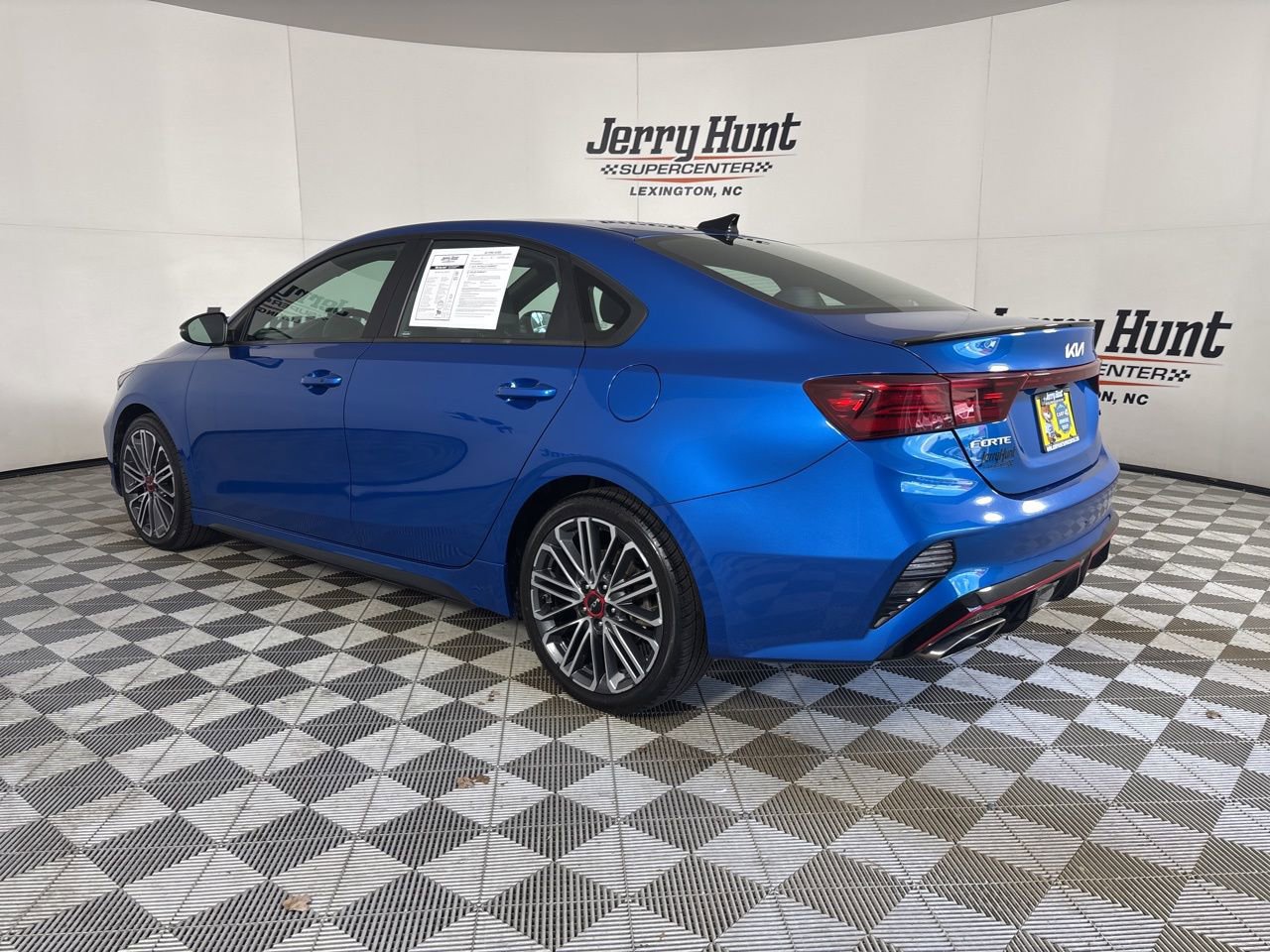 Used 2022 Kia Forte GT w/ GT Technology Package image 6