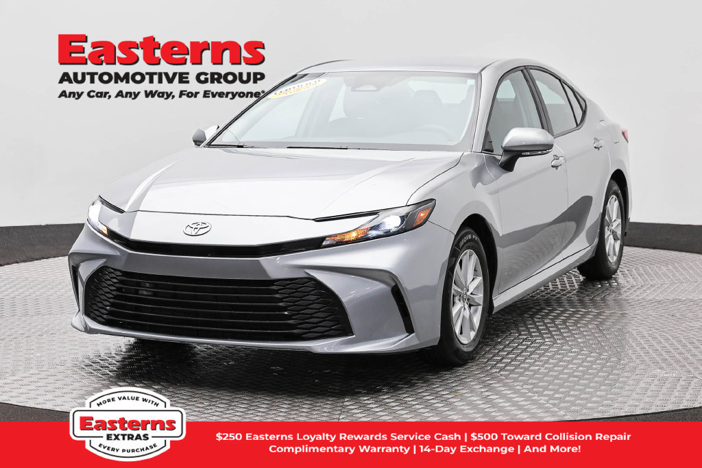Used 2025 Toyota Camry LE FWD image 1