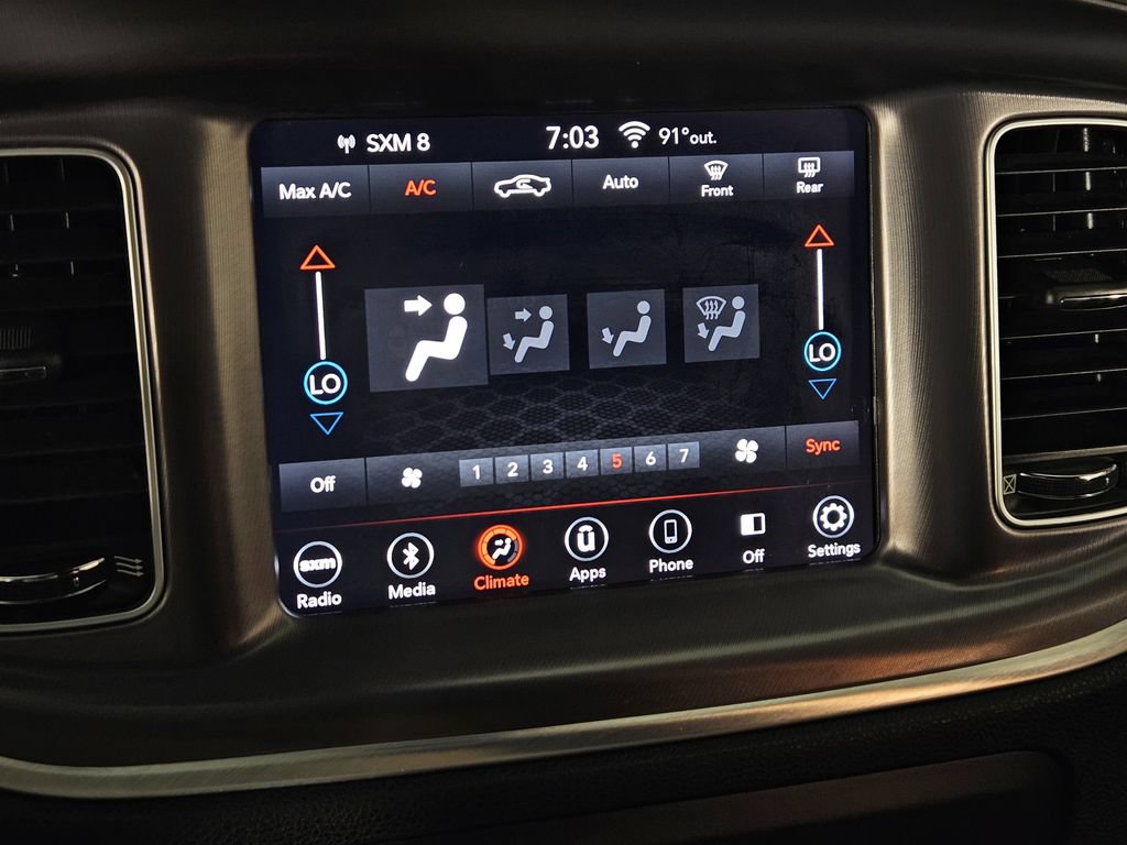 Used 2019 Dodge Charger R/T RWD image 8