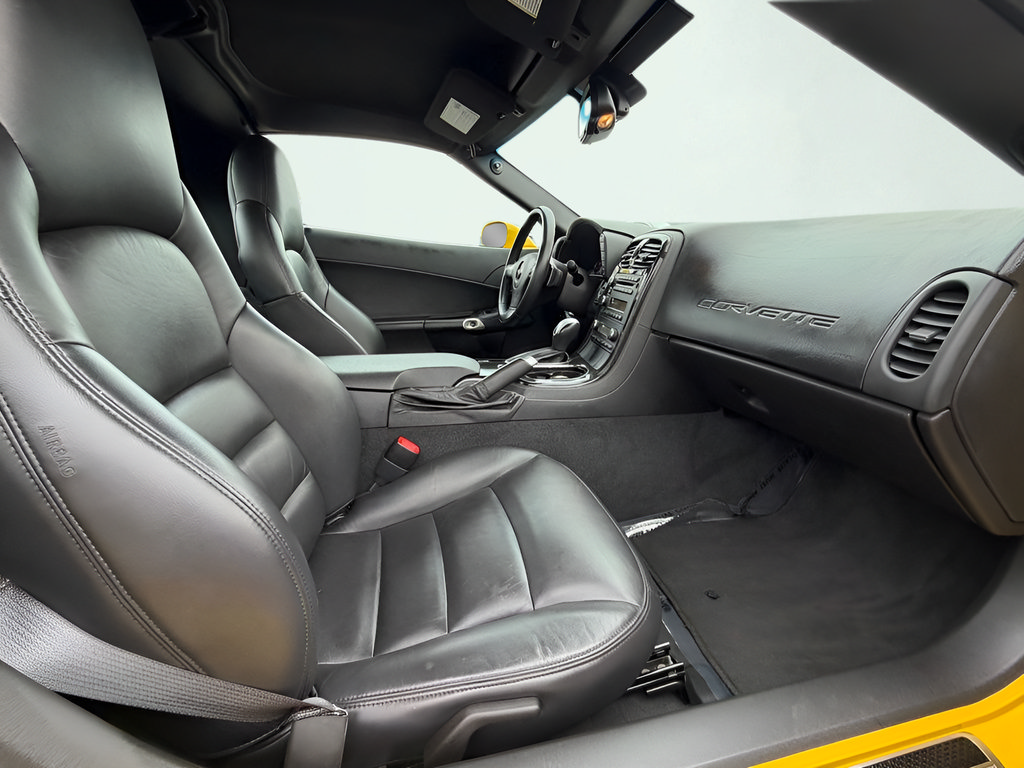 Used 2010 Chevrolet Corvette Grand Sport RWD image 19