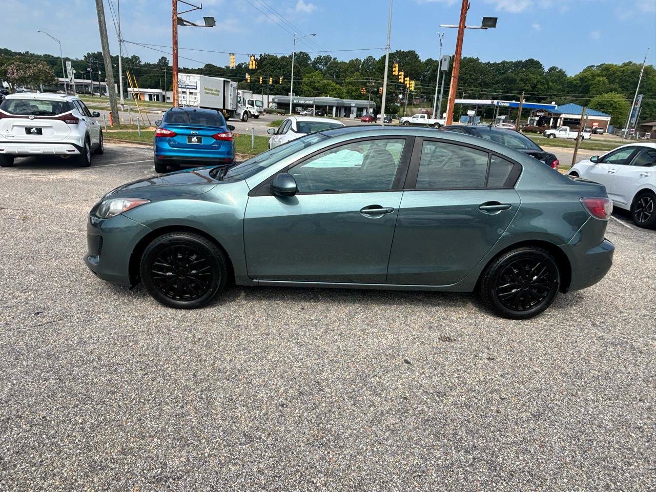 Used 2013 MAZDA MAZDA3 i SV w/ Convenience Pkg FWD image 18