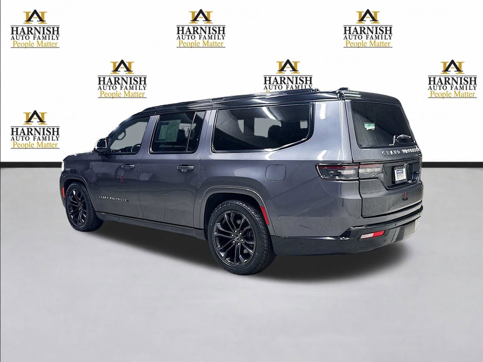 Used 2024 Jeep Grand Wagoneer L Series II w/ Quick Order Packagew 28T AWD/4WD image 8
