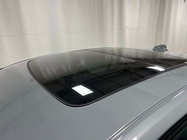 Used 2025 Volvo S60 B5 Core image 5