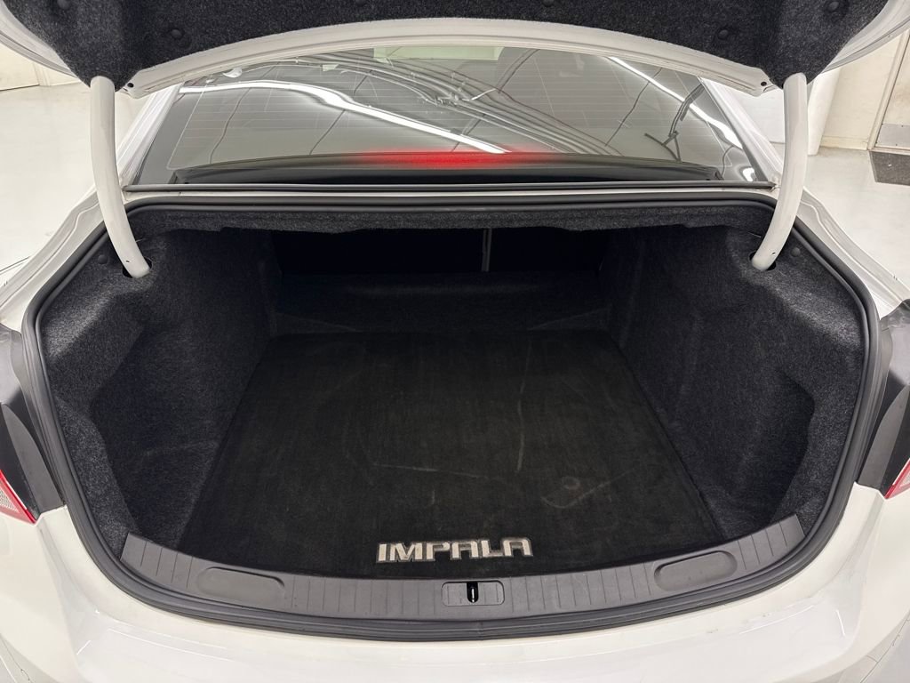 Used 2014 Chevrolet Impala LT w/ Convenience Package image 22