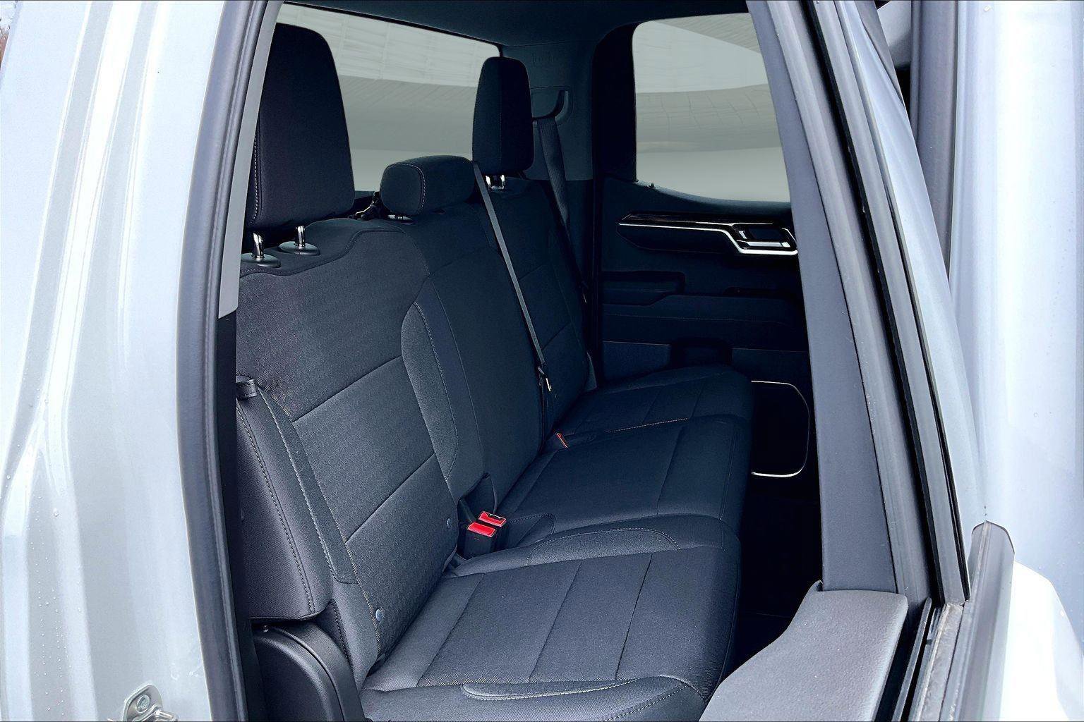 New 2026 GMC Sierra 1500 Elevation image 11