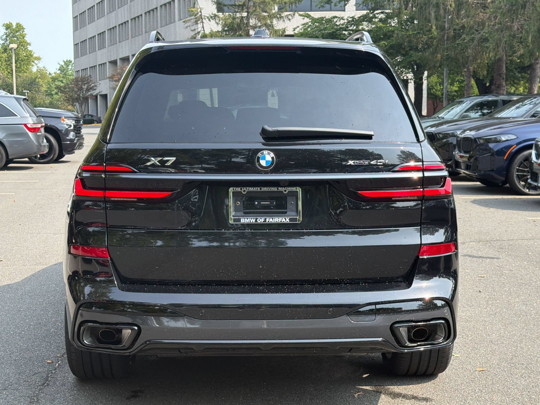 Used 2027 BMW X7 xDrive40i w/ Executive Package AWD/4WD image 10