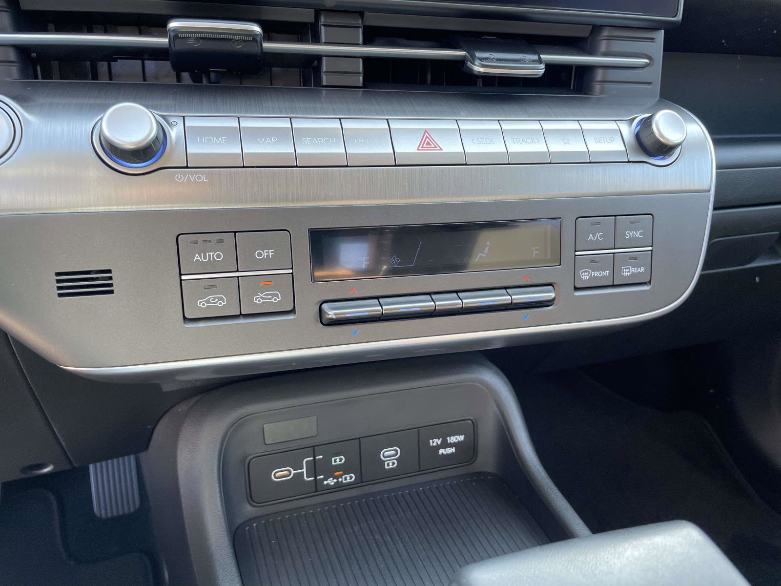 Certified 2025 Hyundai Kona SEL image 16