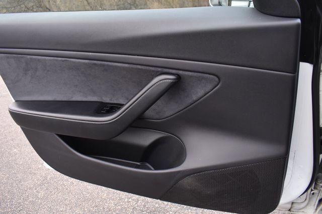 Used 2018 Tesla Model 3 Long Range image 28