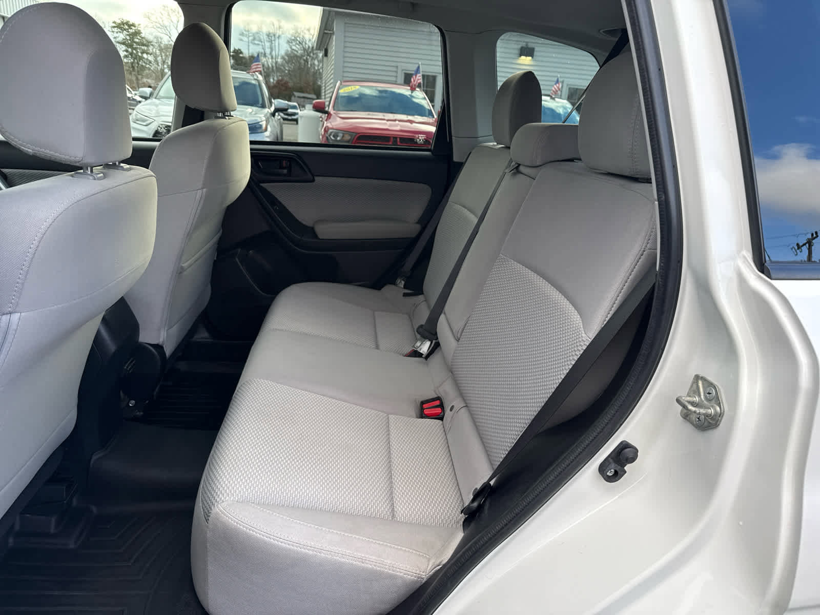 Used 2018 Subaru Forester 2.5i Premium image 11