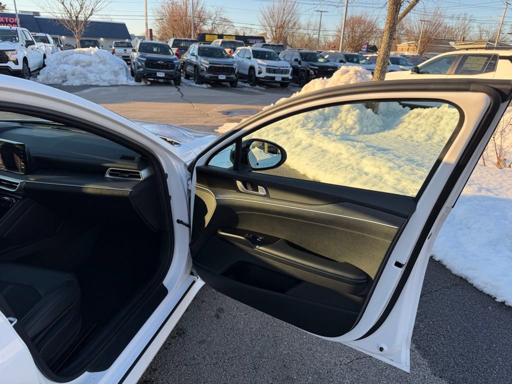 Used 2023 Kia K5 GT-Line image 21