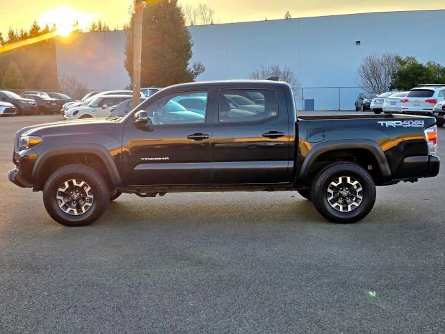 Used 2020 Toyota Tacoma TRD Off-Road w/ TRD Premium Off Road Package image 4