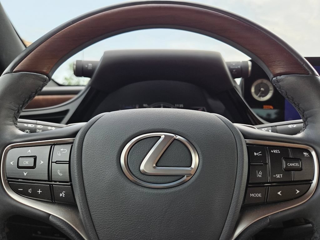 Certified 2025 Lexus ES 350 Ultra Luxury FWD image 36