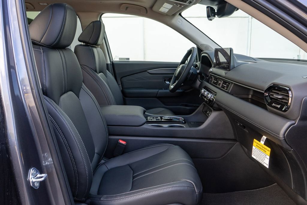 New 2026 Honda Pilot Touring image 17