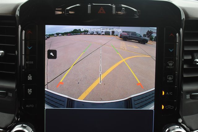 Used 2024 RAM 3500 Laramie AWD/4WD image 27
