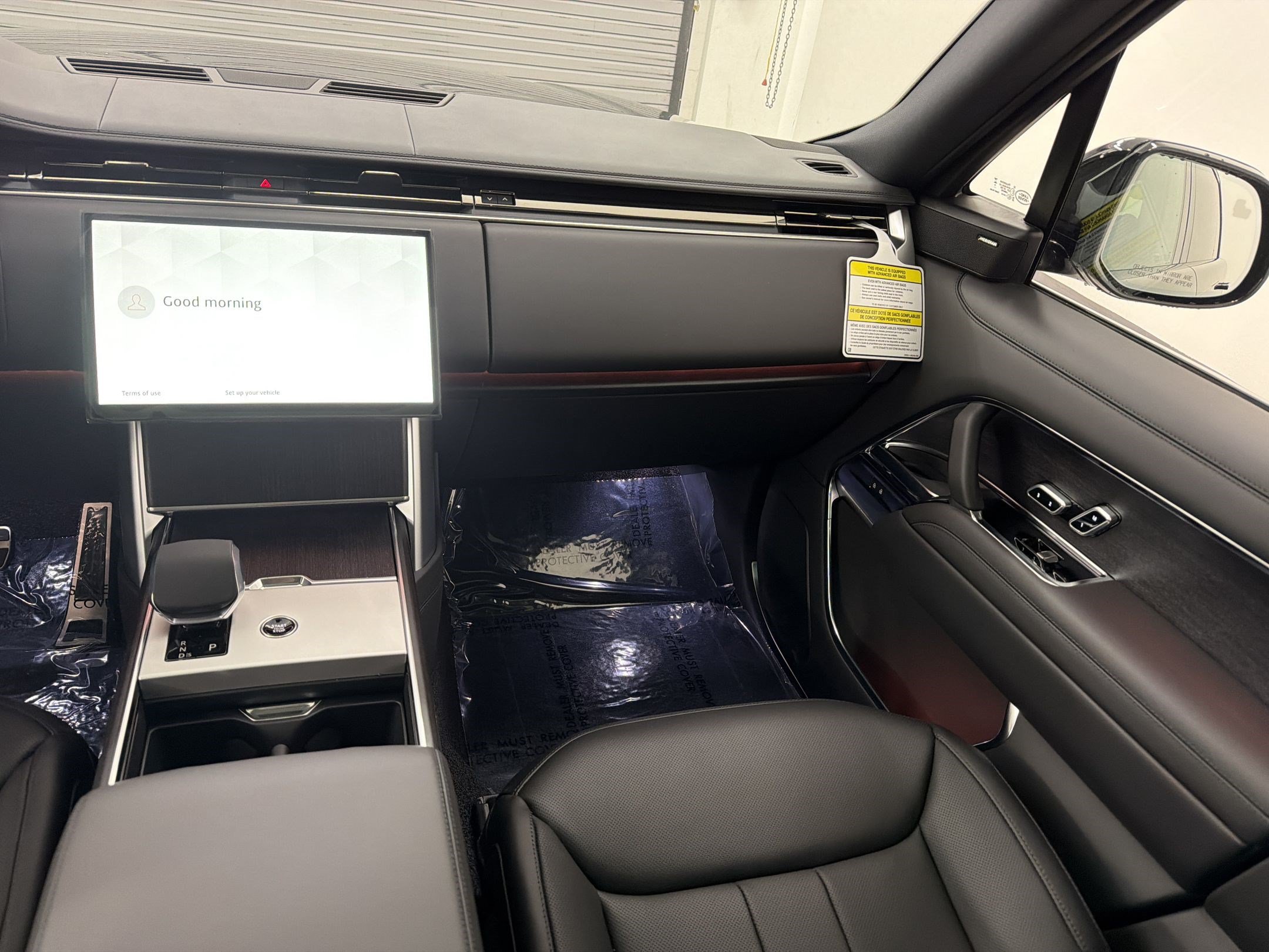 New 2026 Land Rover Range Rover Long Wheelbase SE AWD/4WD image 30