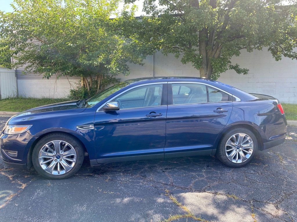 Used 2012 Ford Taurus Limited image 2