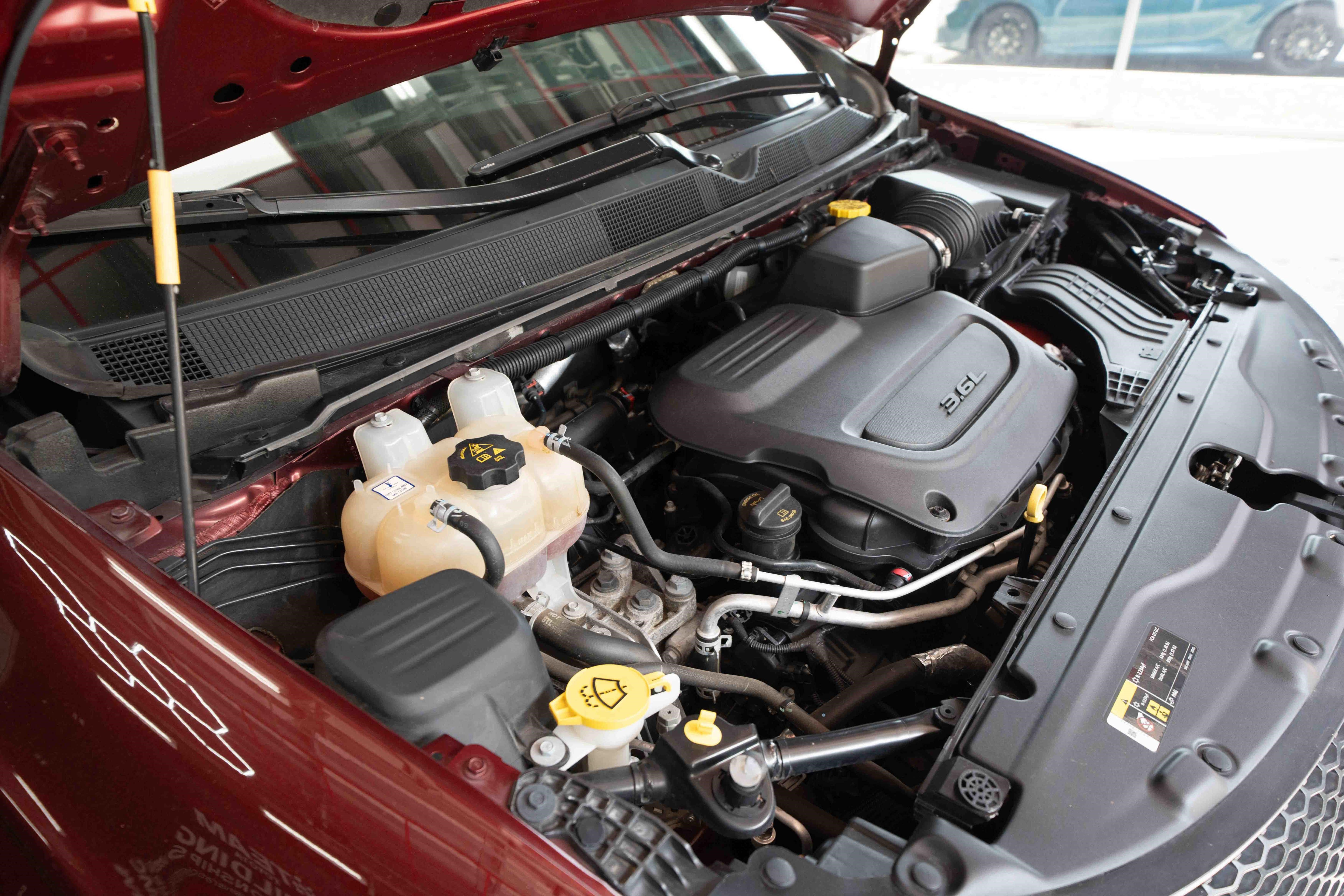 Used 2020 Chrysler Pacifica Touring w/ S Appearance Package FWD image 33