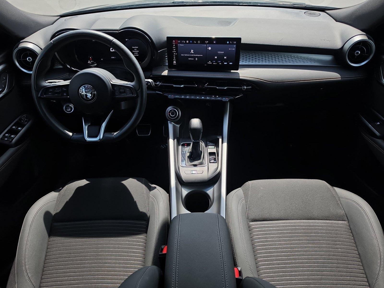 Used 2025 Alfa Romeo Tonale AWD/4WD image 21
